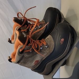 The North Face kids waterproof hiking boots great condition size 2